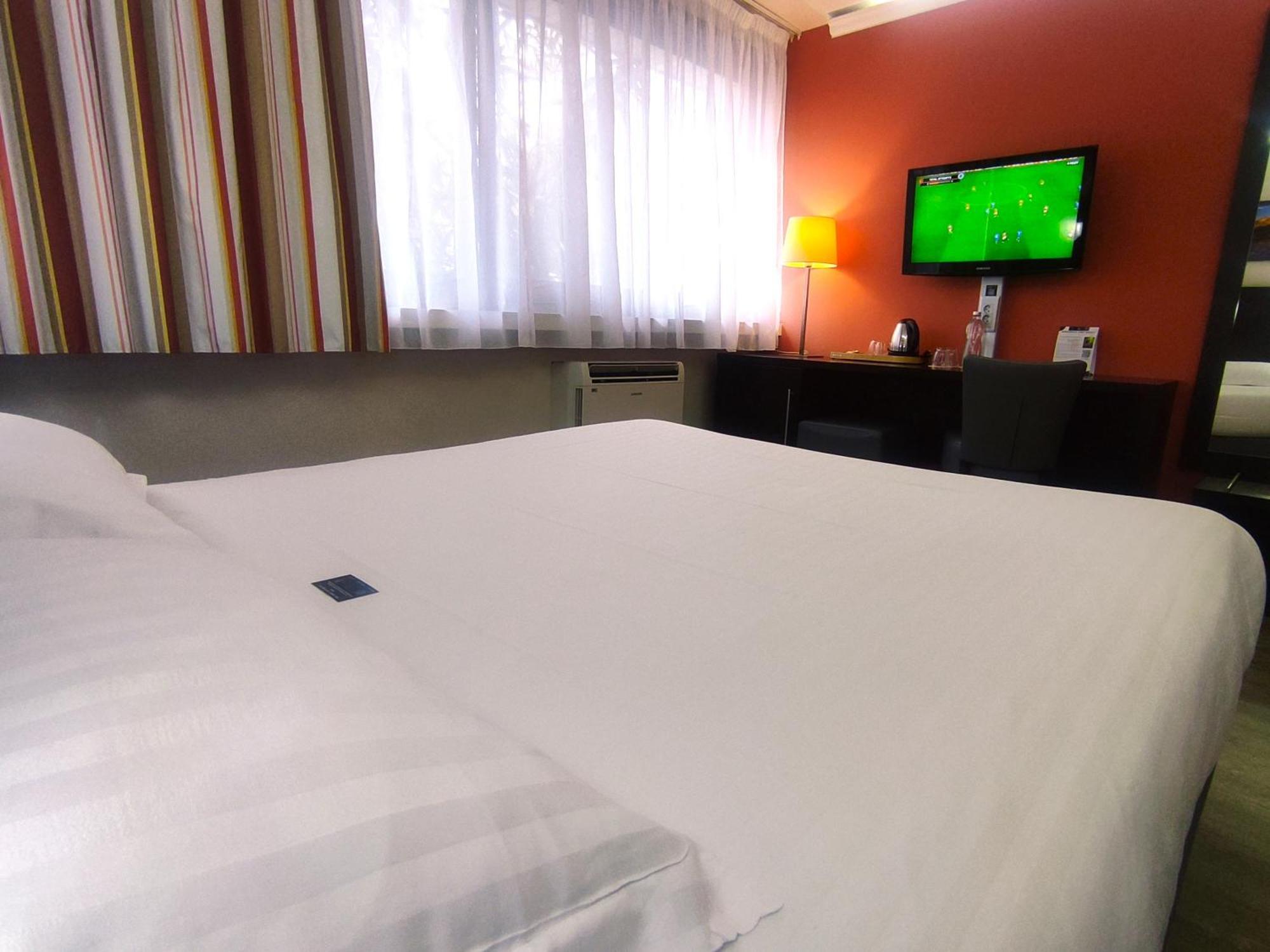 Contact Hotel Be Guest Limoges Sud Luaran gambar